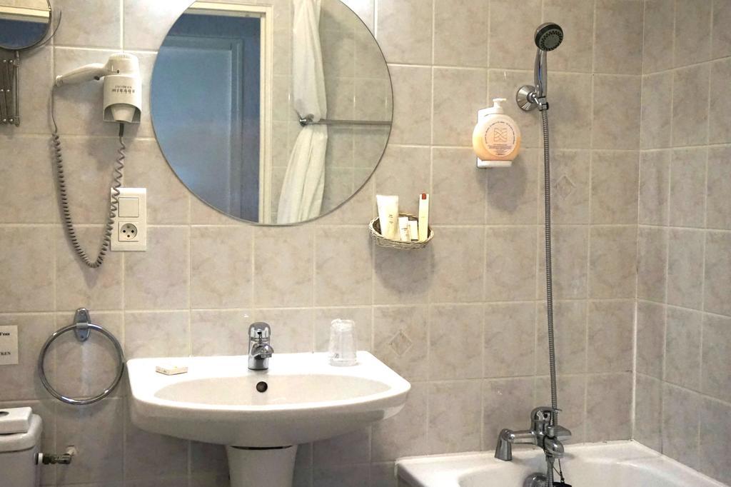 Hotel Logis Les Voiliers Peigney Zewnętrze zdjęcie